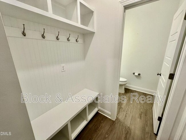 Photo - 2093 Maggie Vly Dr