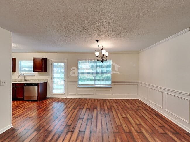 Photo - 131 Hidden Creek Dr