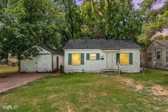 Building Photo - 2622 Lamar St
