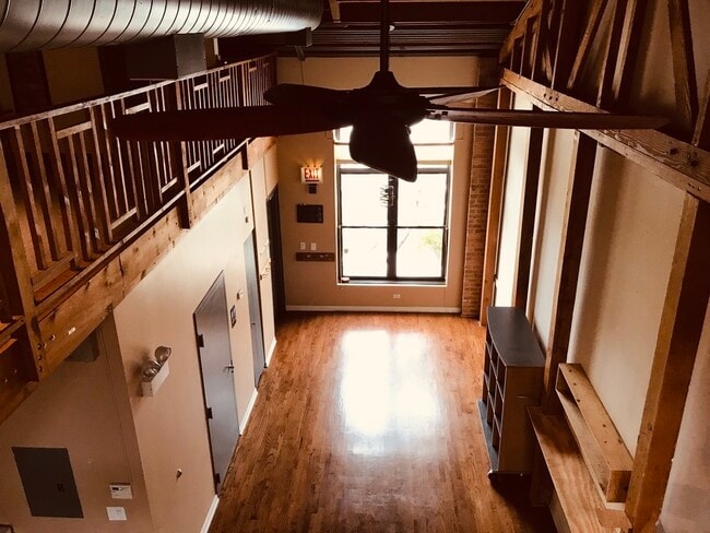 Photo - 1322 Oakton St Unit 6