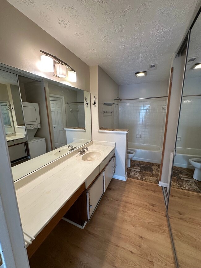 Photo - 209 14th St NE Unit 111