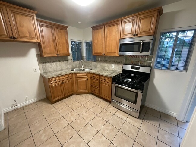 Photo - 515-521 S Tamarind Ave Unidad 519