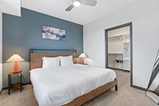 Photo - 423 E Michigan St Unidad ID1032105P