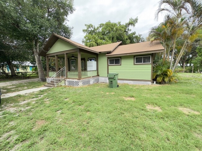 Photo - 176 E Yeomans Ave