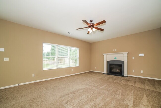 Photo - 981 Rock Elm Dr