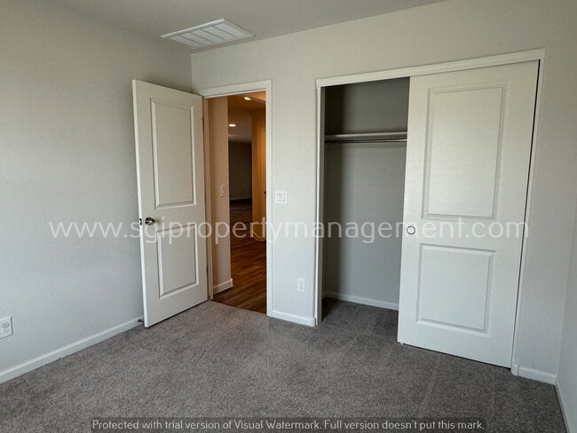 Photo - 2058 E Julian Dr