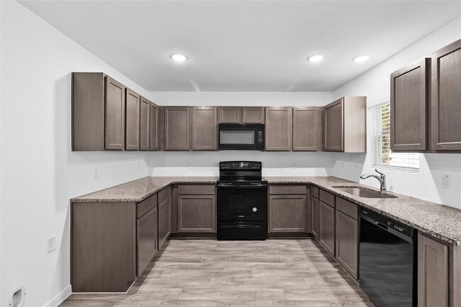 Photo - 189 Curry St