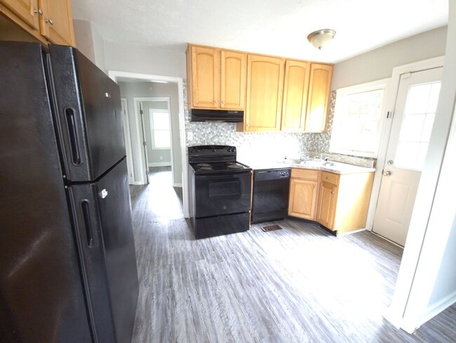 Photo - Two bedroom house in Churchill