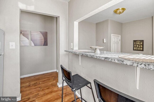 Photo - 400 N Rose St