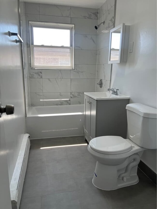 Photo - 57-61A E Park St Unit 4B