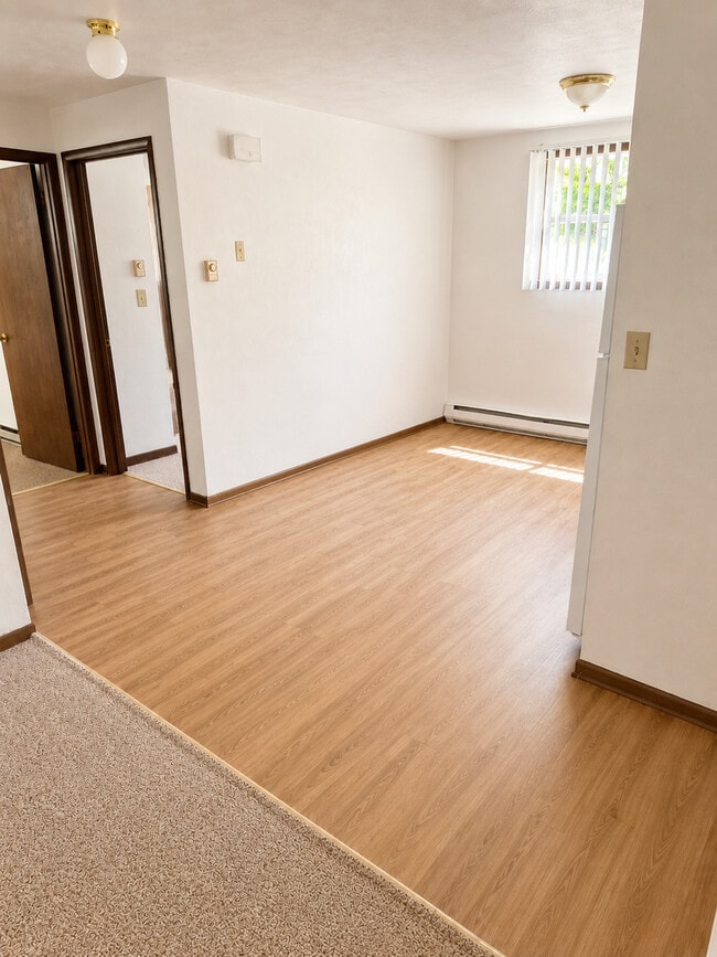 Photo - Tremont Apartments