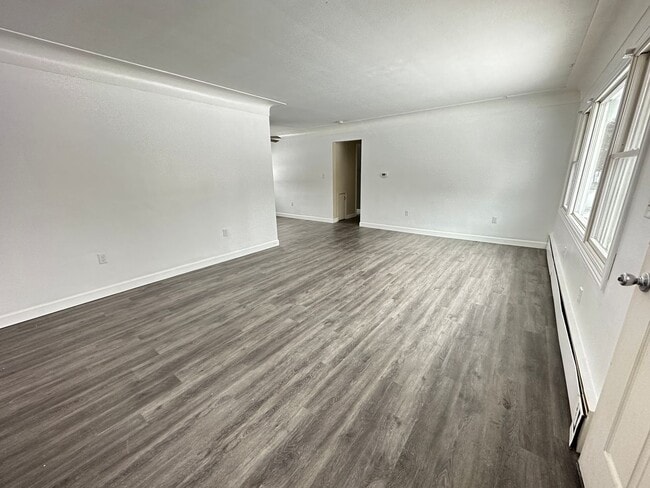 Photo - 3 Bedroom Home with Large Yard – Western Schools