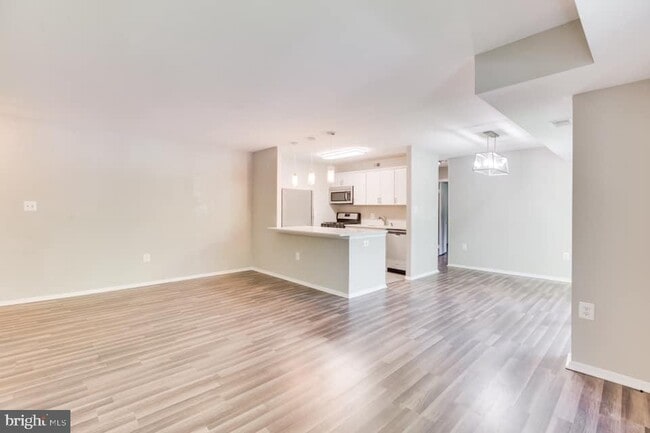 Photo - 5200 Crossfield Ct Unit 137