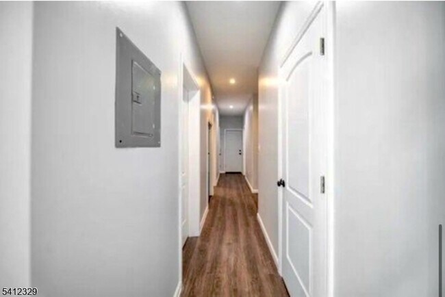 Photo - 209 N 4th St