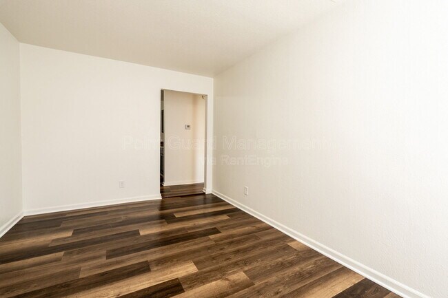 Photo - 1318 N Piatt Ave Unit Apt B