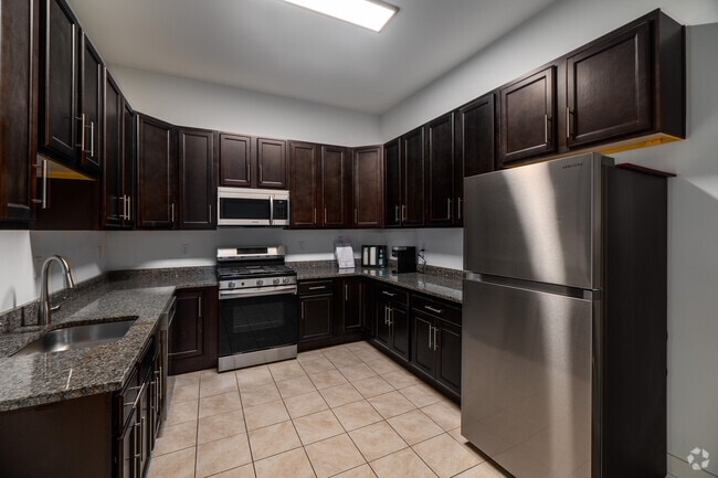 Model Kitchen - Woodhaven Commons
