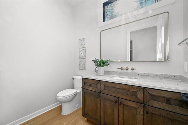 Photo - 5512 Shoalwood Ave
