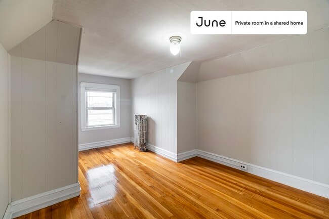 Photo - Room in Shared 4 bed/1 bath home Unit D