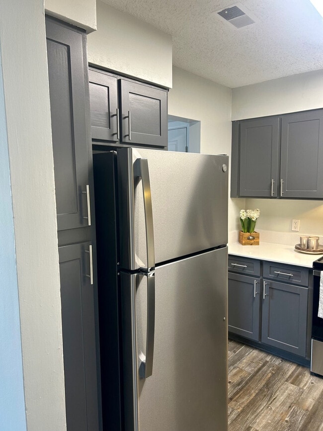 Photo - Pelham Apartments