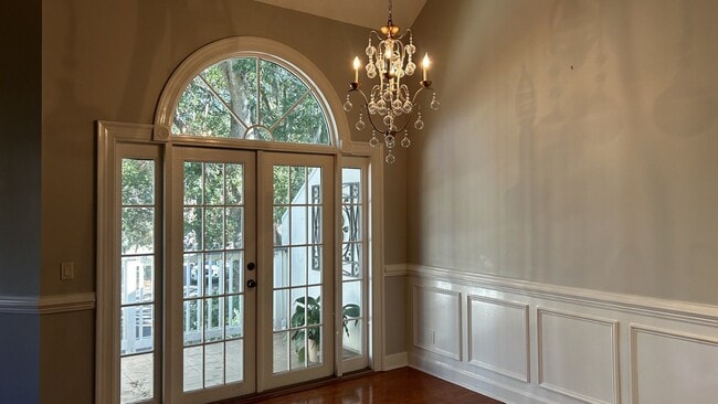 Photo - 56 Spindle Ln