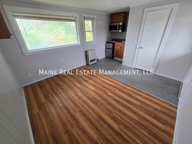 Building Photo - 18 Main Rd Unit 14