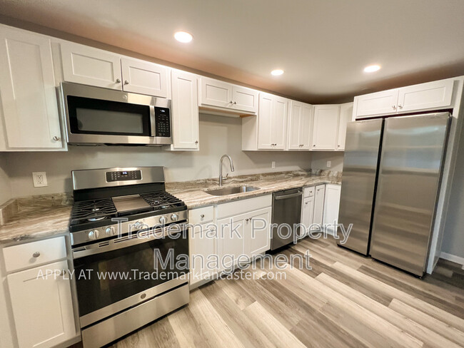 Photo - 847 Hilton Dr Townhome