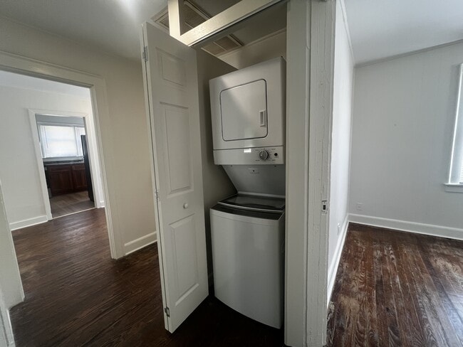 Photo - 202 Meares St