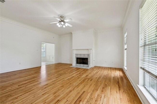 Photo - 1317 Albert St
