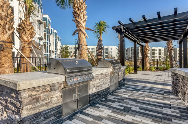 Venice Isles Luxury Apartments