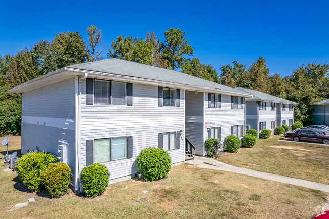 Chambers Cove - Chambers Cove Apartments