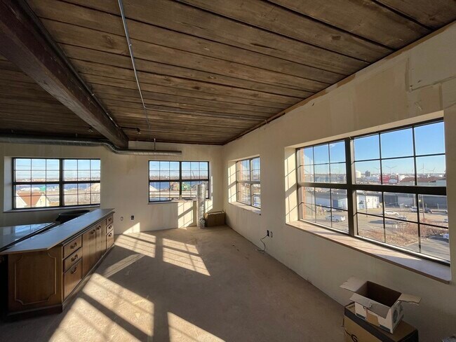 Photo - 756-758 Eddy St Unit T