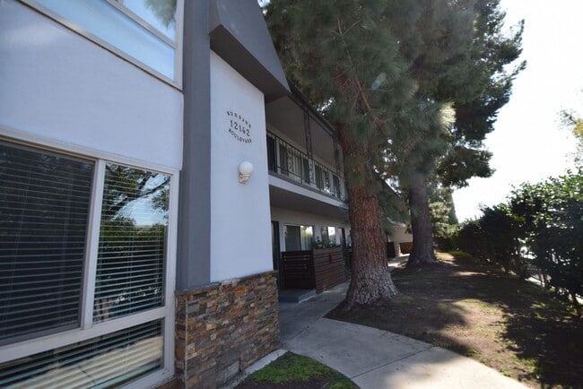 Photo - 12142 Burbank Blvd Unit 09