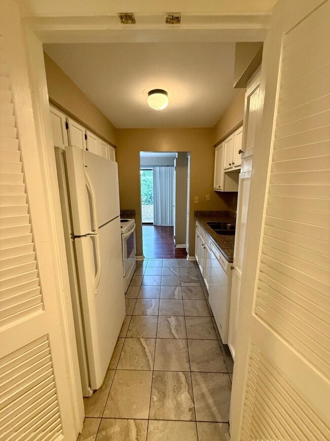 Photo - 750 Shaker Dr Unit 401