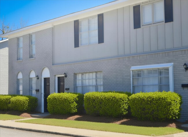 Foxwood Apartment Townhomes
