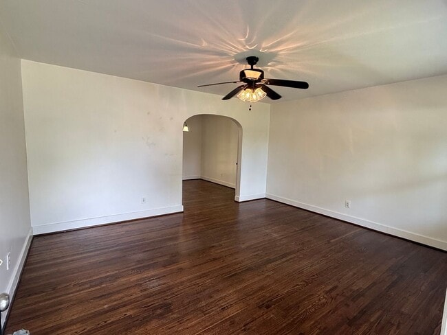 Photo - Charming East Ridge Home - 3 beds, 1 bath, and an updated kitchen!