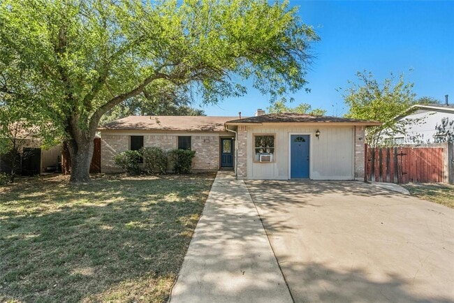 Building Photo - 609 Riverwood Dr