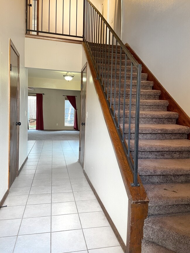 Photo - 6004 W Hefner Rd