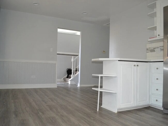 Photo - 16456 George Dr