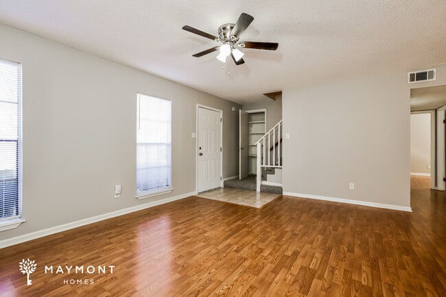 Photo - 104 Willow Grove Rd