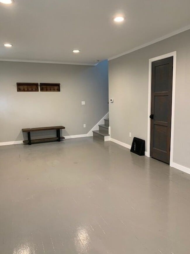 Renovated Modern Duplex - Renovated Modern Duplex House