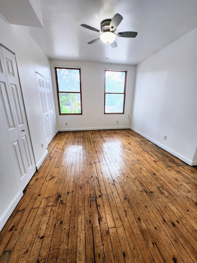 Photo - 5235 Butler St Unit 2nd Floor