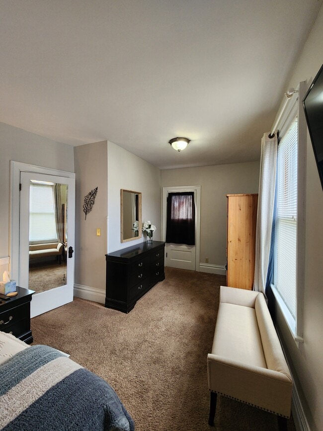 Photo - 2223 S Winchester St Unit Bay View Upper