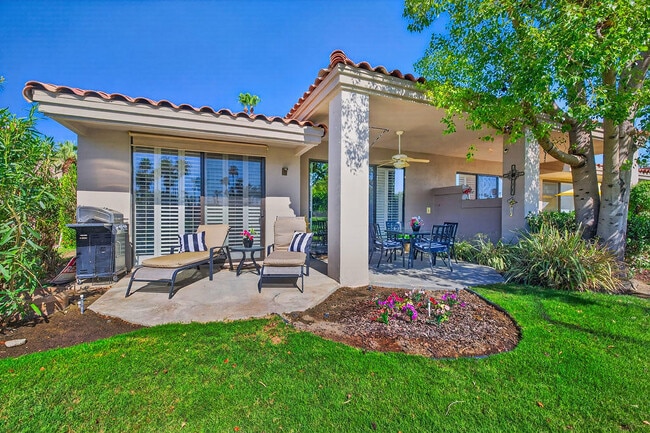 Building Photo - 55090 Shoal Creek