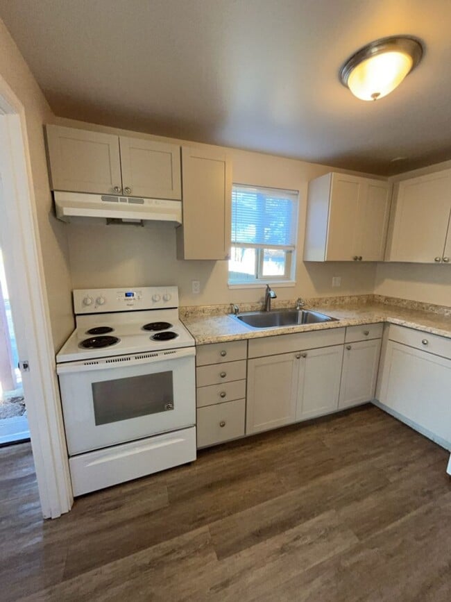 Photo - 2319 Wilson Ave Unidad A