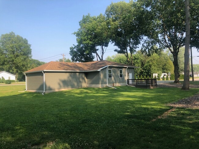 Photo - 8697 E Chicago Rd