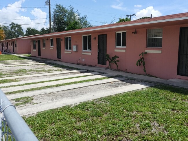Building Photo - 13865 NW 26th Ave Unit # 3