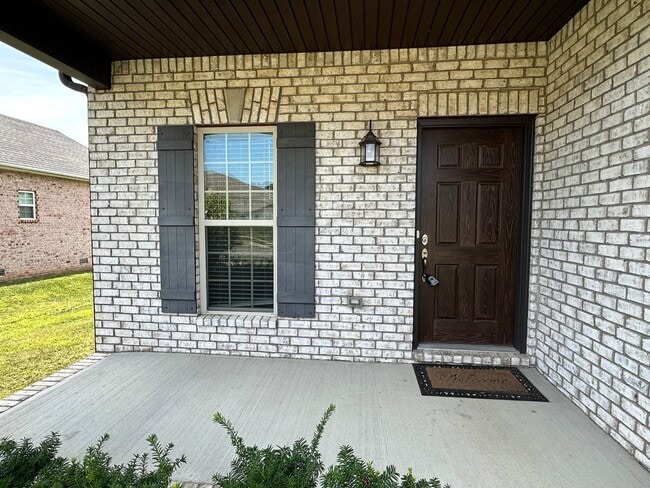 Photo - Stunning 3 Bedroom 2 Bath House