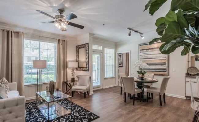Building Photo - 1 bedroom in Stafford TX 77477 Unit 1292 Rental