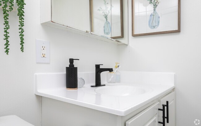 Photo - ReNew Mt. Vernon