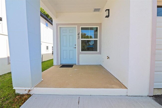43 SE 15th Terrace